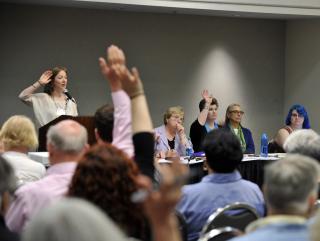 Delegates discuss the UUA’s 2012–2016 Congregational Study/Action Issue, “Reproductive Justice,” in a session at the 2013 General Assembly
