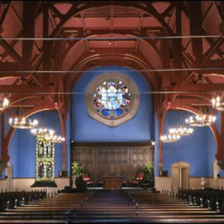 Interior, First Unitarian Church of Philadelphia (© Tom Crane)