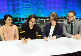 At GA 2019, UUA and DRUUMM leaders sign a five-year memorandum of understanding, reviewable in 2024. 