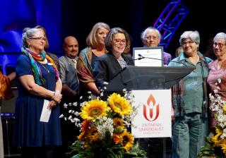 UUA President Susan Frederick-Gray presents the 2018 President's Award for Volunteer Service to LREDA