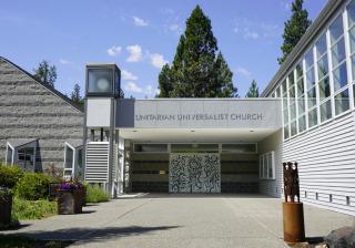 The dramatic front doors of the Unitarian Universalist Church of Spokane, Washington.