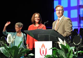 The Rev. Scott Tayler (right), director of Congregational Life, welcomed the Unitarian Universalists of Benton County in Bentonville, Arkansas, as a new member congregation of the Unitarian Universalist Association.